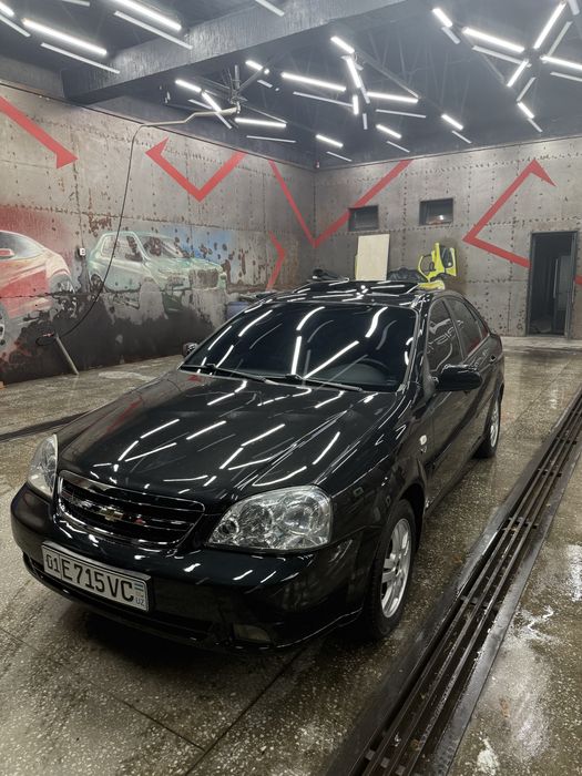 Lacetti 2013 sotiladi