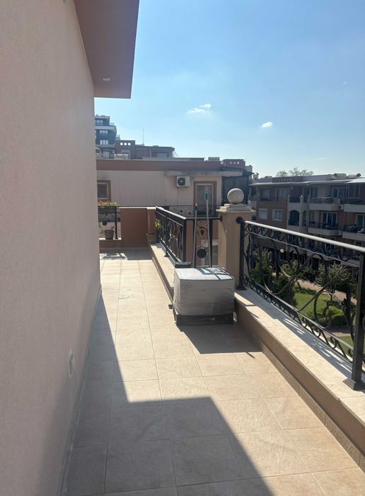 Продава се Двустаен апартамент в Пловдив, Южен - 90 кв.м за 1983 €/кв.м - Снимка #12