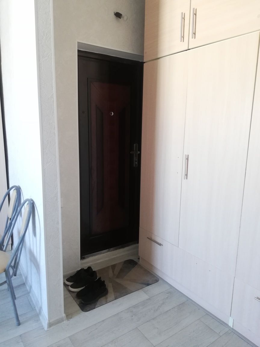 Продам 1 ком кв на 8 мкр