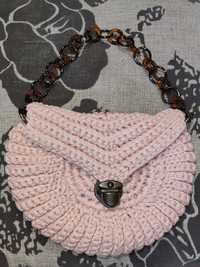 Плетена бебешко розова чанта
