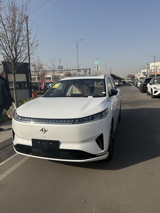 Dongfeng 008 restayling v nalichii