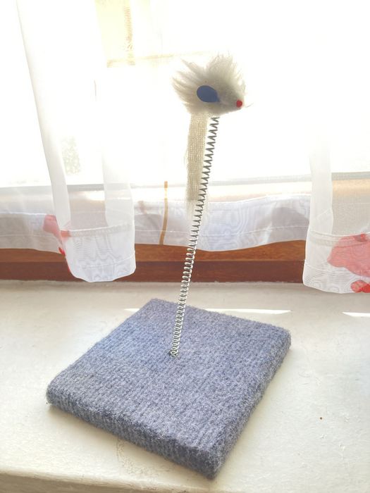 Jucarie pentru pisici sau catei