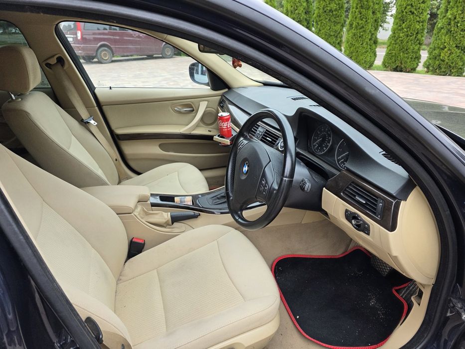Bmw 318i automat Facelift 2009 UK