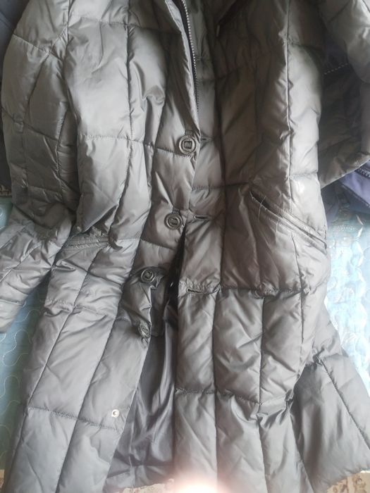 Отдам верхнюю одежду за 3 кг порошок Ариель