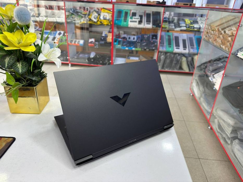 HP Victus i7-11800H 16/512 SSD RTX 3060-6GB xolati ideal