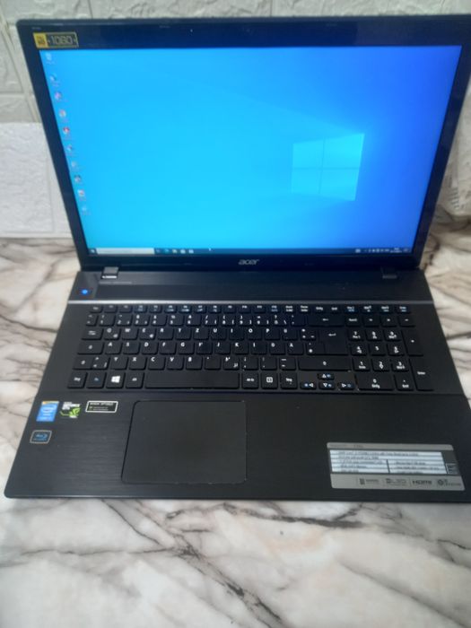 Лаптоп Acer V3-772G 17.3 Intel Core I7-4702МQ 16gb GeForce GTX 760M