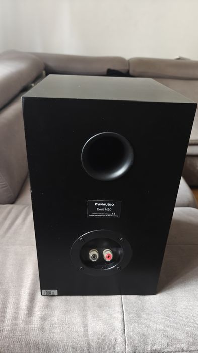 Boxe Dynaudio emit m20