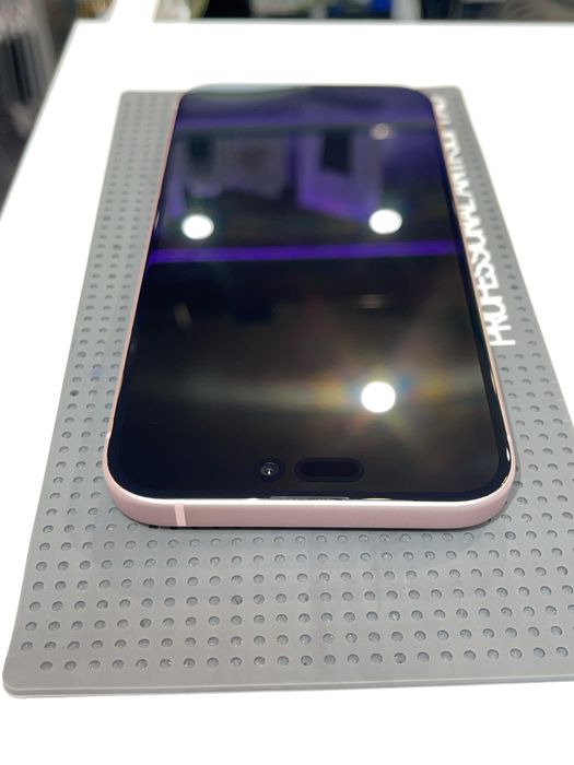 Iphone 15 plus 128gb неразличим от нов