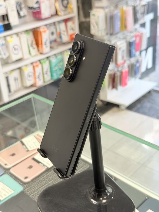 Samsung Z Fold 7 256GB 256GB Технополис Гаранция!