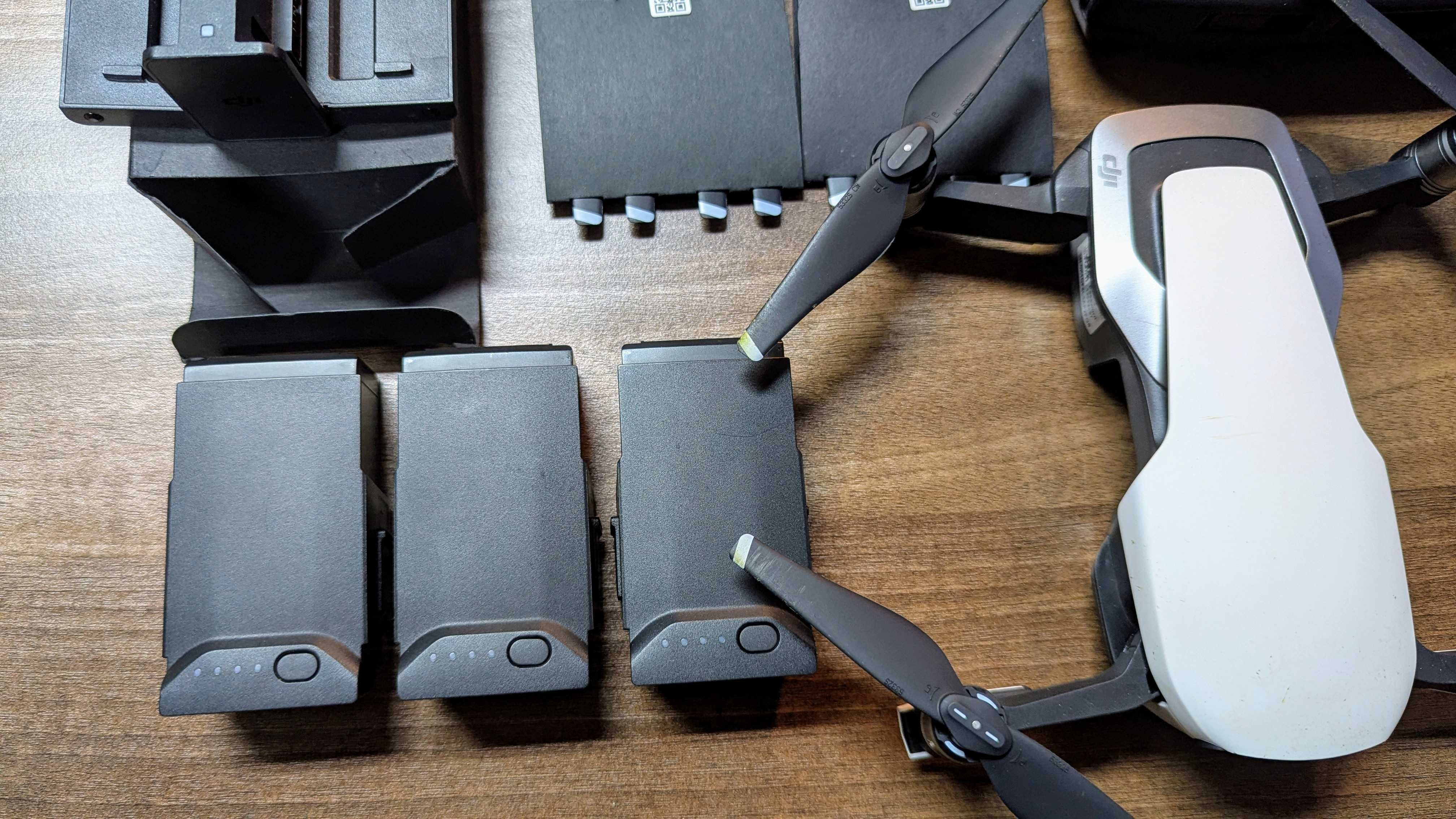 Drona DJI Mavic Air Fly more combo