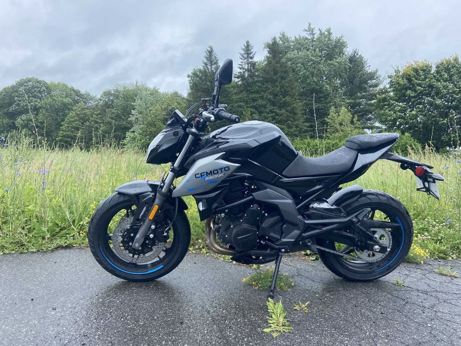 Motocicleta CFMOTO 650NK abs