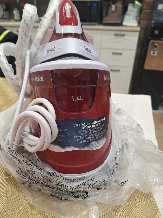 Чисто нова ютия на Тефал