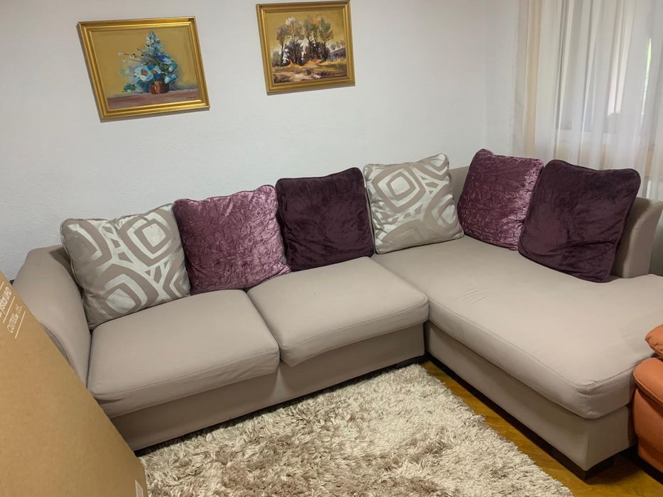 Doua canapele coltar impecabila