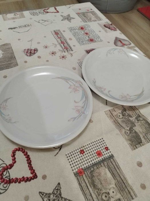 Порцеланови чинии - подарявам