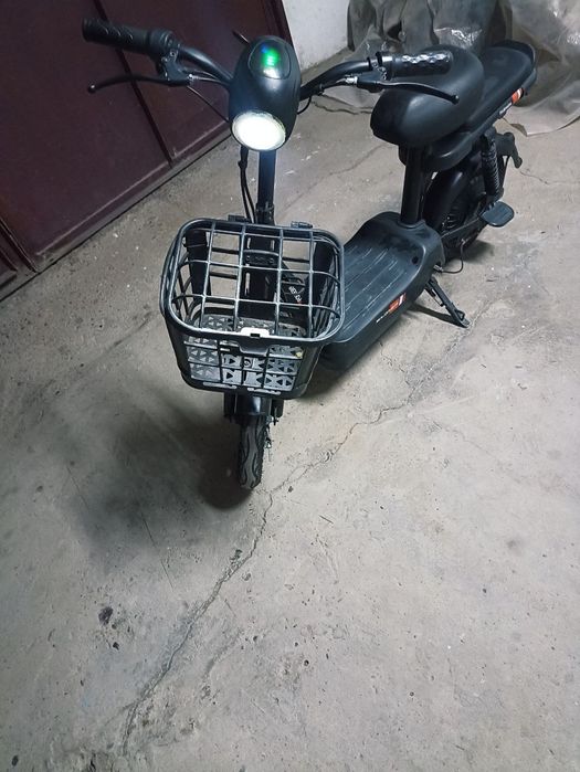 Продаëтся электро-скутор