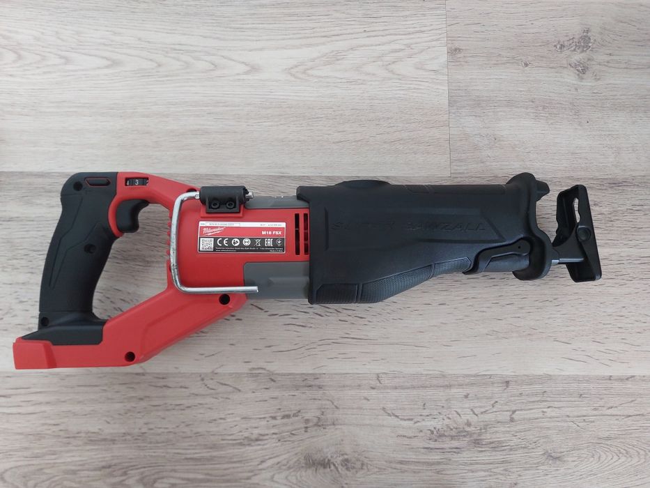 Fierastrau sabie milwaukee cu variator turatie M18 FSX, stare noua