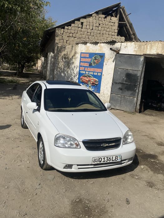 Laceti 1.8 yili 2009 avtomat