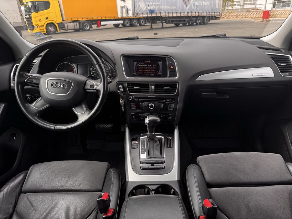 Ауди Q5 2.0TDI QUATTRO Порше Пловдив