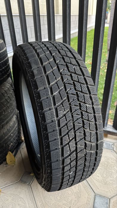 Зимний Kapsen 235/55/19