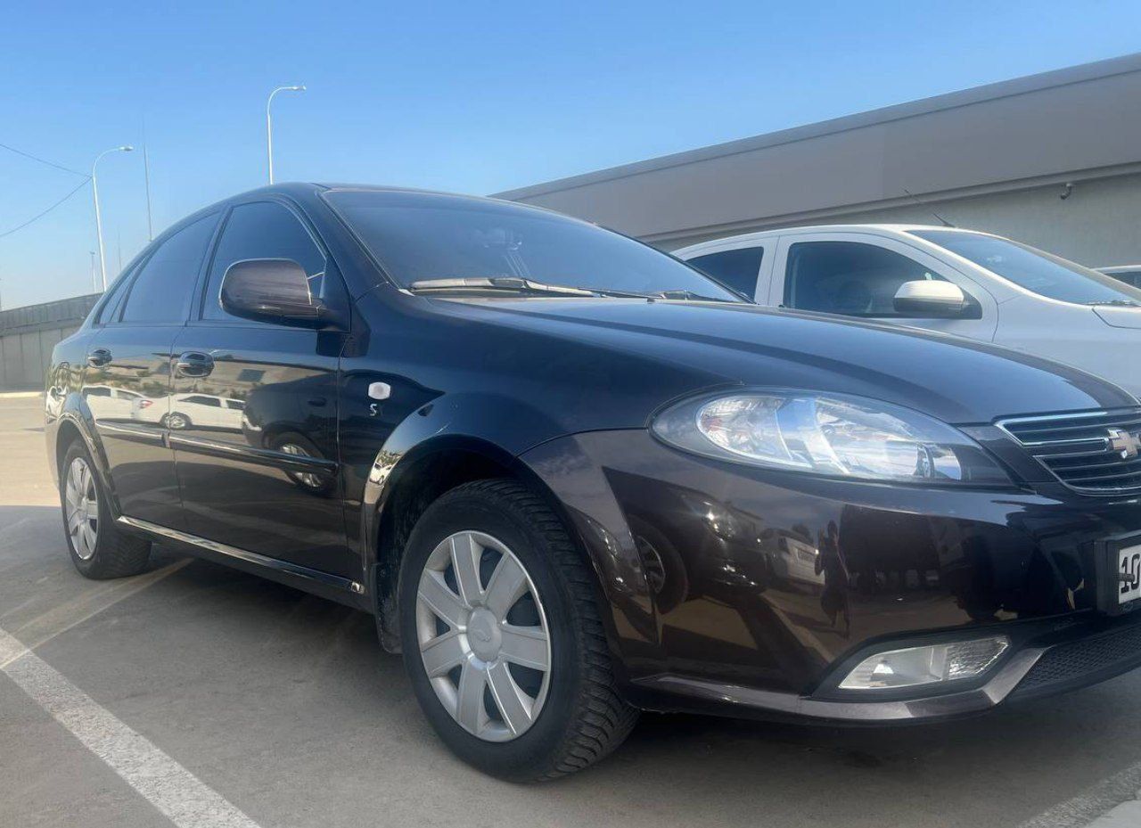 Jentra 2021  narxi 11.000 Prabeg 102.ming  km mexanika rangi choko'