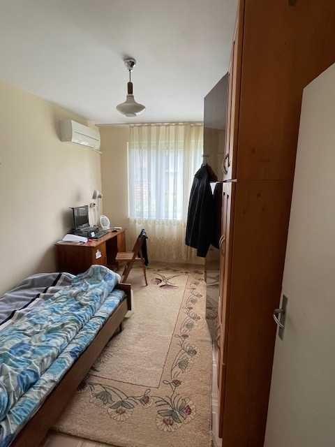 Продавам  тухлена къща в много добро състояние. House for Sale.