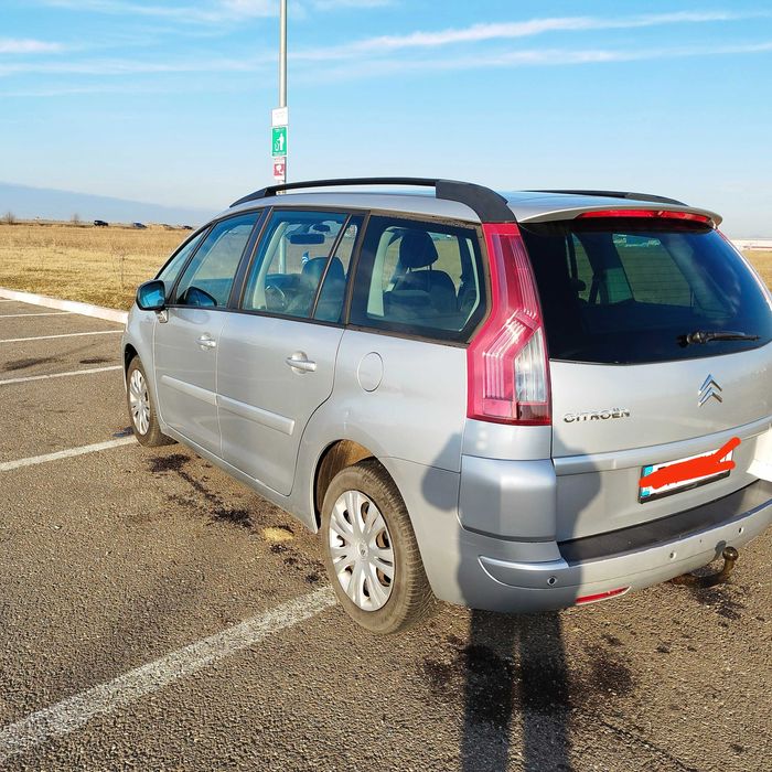 Vând Citroen C4 Grand Picasso