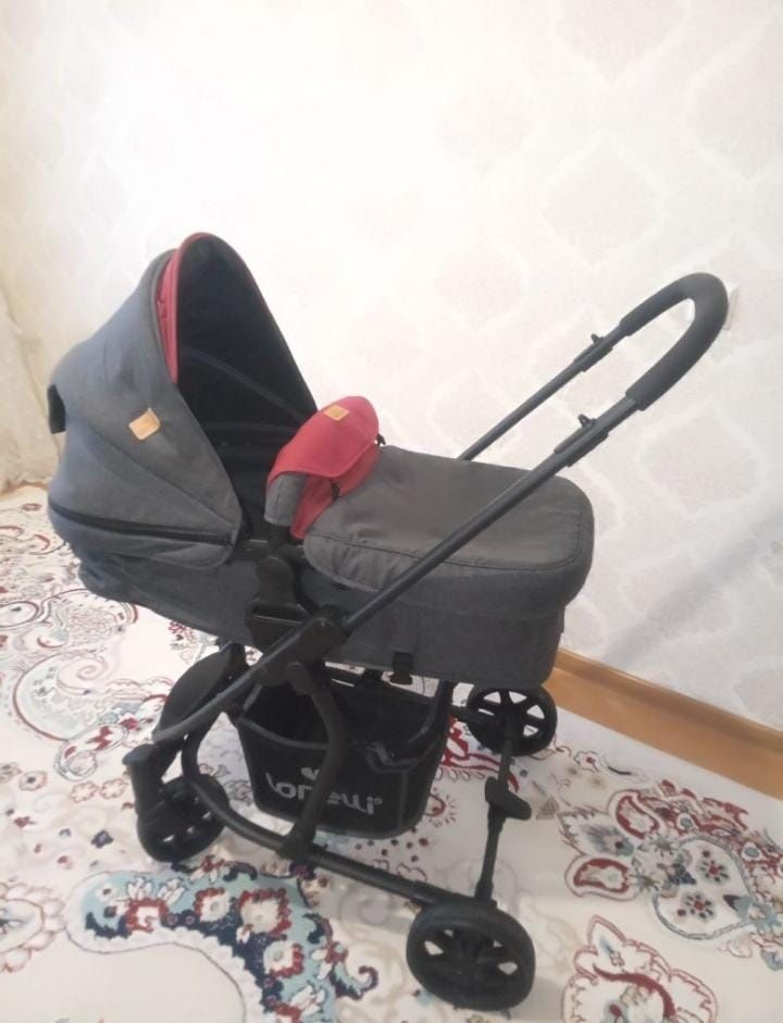 Коляска. Почти новый