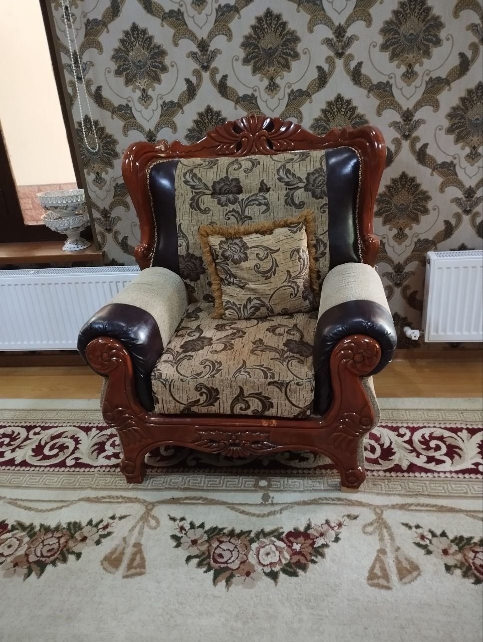 Мягкий мебель для гостиной