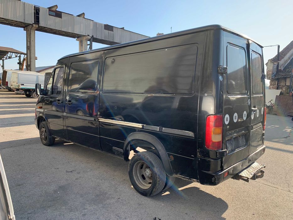 Dezmembrez VOLKSWAGEN LT 46 2.5 TDI 102 cp AHD punte dubla 1999
