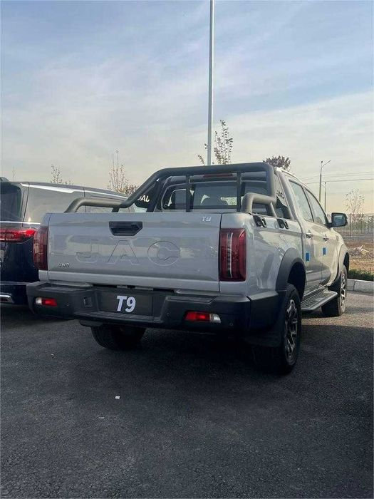 Продаётся новый JAC T9 (без пробег)