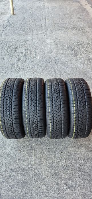 4 anvelope iarna Pirelli 235/65/18,dot 2020.Pretul este pe bucata