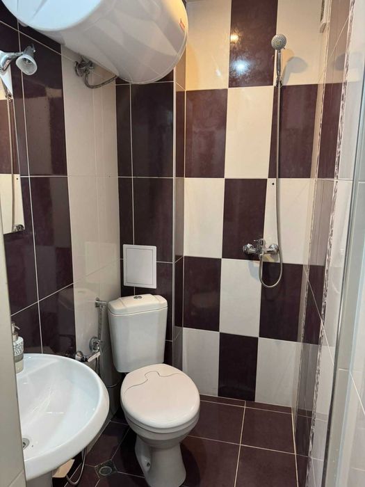 Дава се под наем Тристаен апартамент в Бургас, Възраждане - 70 кв.м за 750 € - Снимка #7