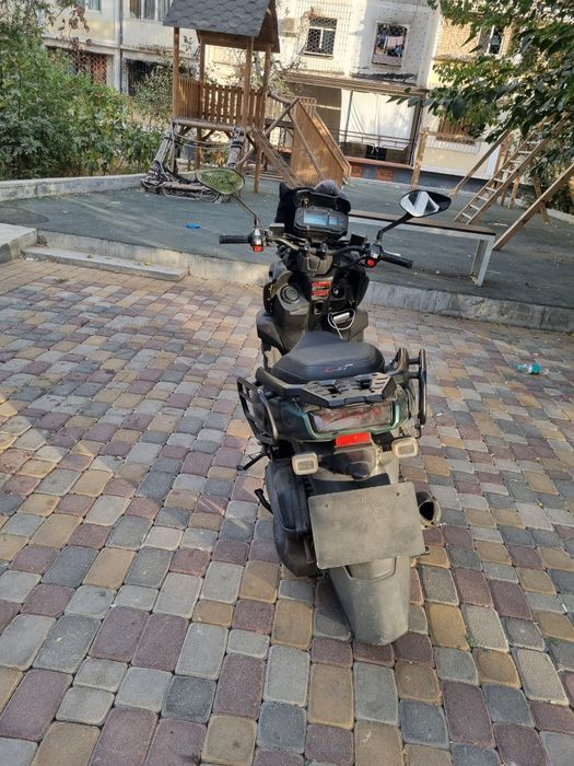 Sukuter tank 009