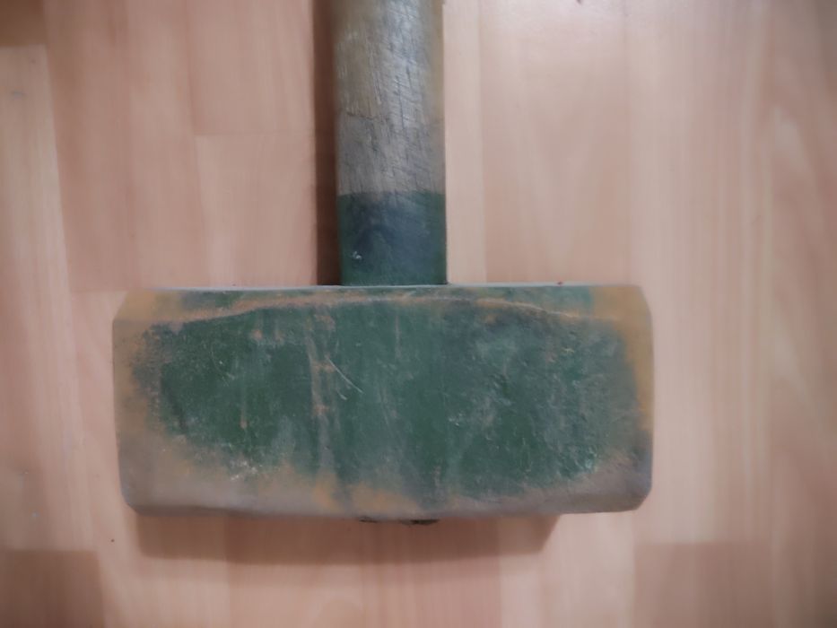 Продам Кувалду 10 кг,