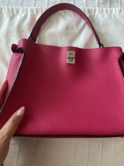 Чанта-цвят фуксия