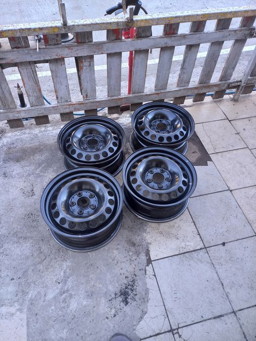 Vand set jante mercedes pe 15