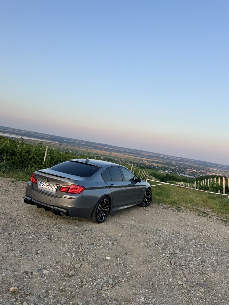 Vând BMW F10 520D