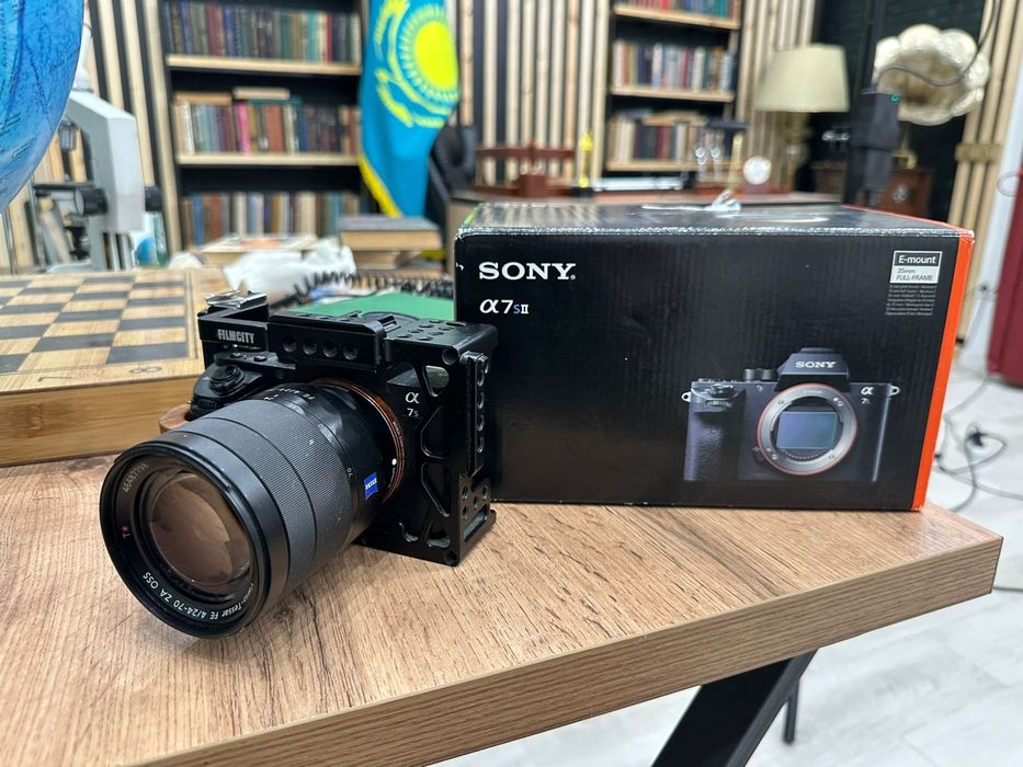 Sony a7 s2. Цыфповой без зеркалка состояния 9/10.
[07.10, 22:34] Розик