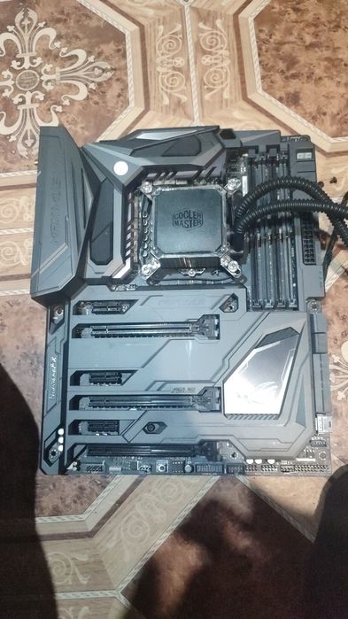 Комплект материнская плата+ процессор+ водяное охлаждение+ ОЗУ