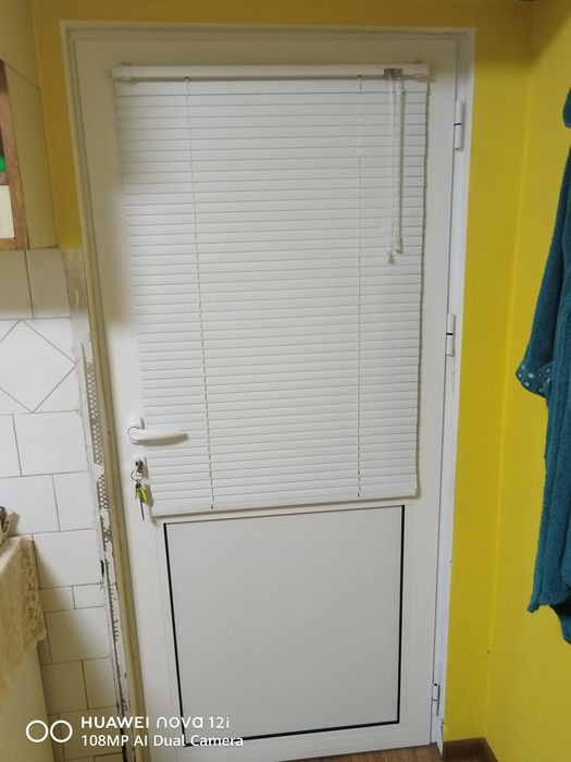 ПВЦ ВРАТИ за кухня и баня 193/90 кухна за баня е 173/62