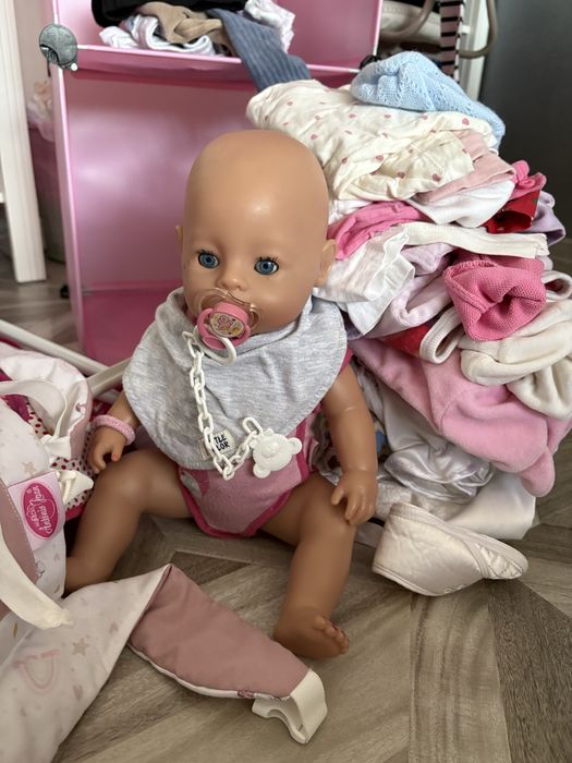 Baby Born cu accesorii