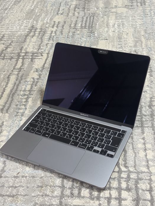 Macbook pro M1 512/8 ideal holatda srochno sotiladi