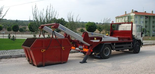 Контейнер за строителни отпадъци от 4 до 12 кубика под наем