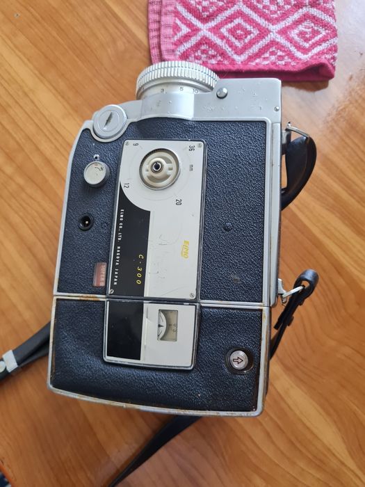 Camera foto st bună