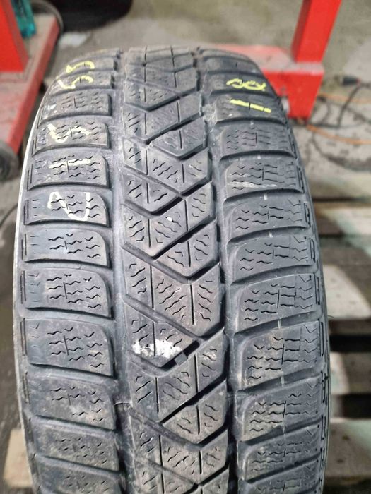 Anvelopa Iarna 215/55 R17 PIRELLI Sottozero 3 98V