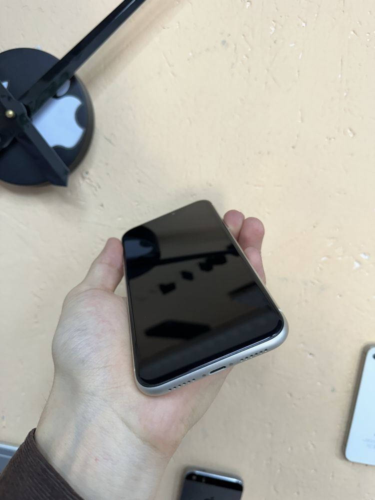 Iphone 11 64Gb. Айфон 11 64ГБ