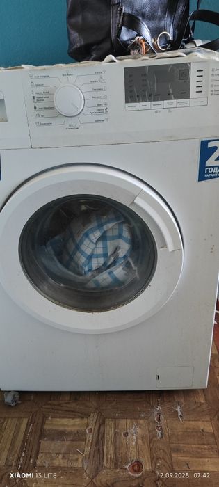 Продам машинку стиральную