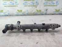 Rampa injectoare dreapta 057130090T 4.2 tdi CDSB Volkswagen VW Touare