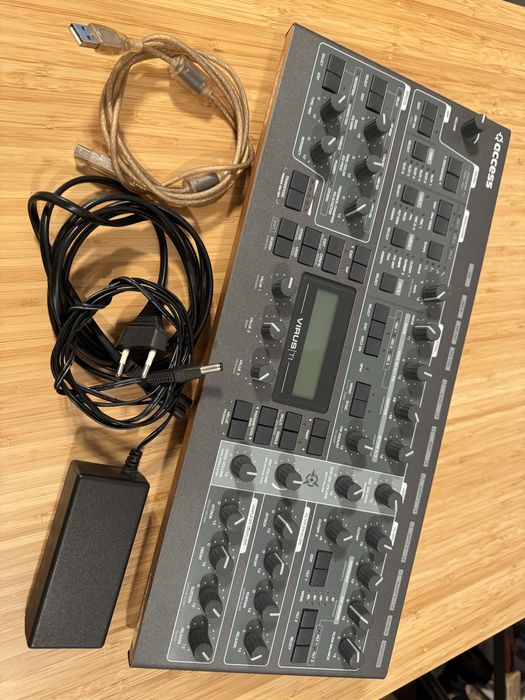 Sintetizator / Synth / modul sunet Access Virus TI2 desktop