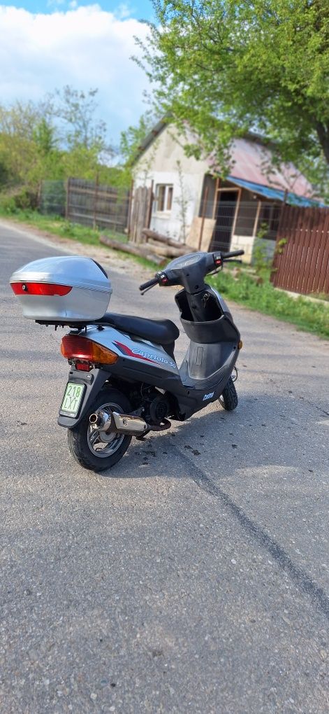 Vând scuter 50cc